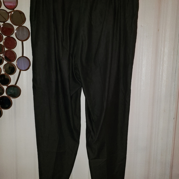 Ladies plus size trousers - Picture 2 of 3